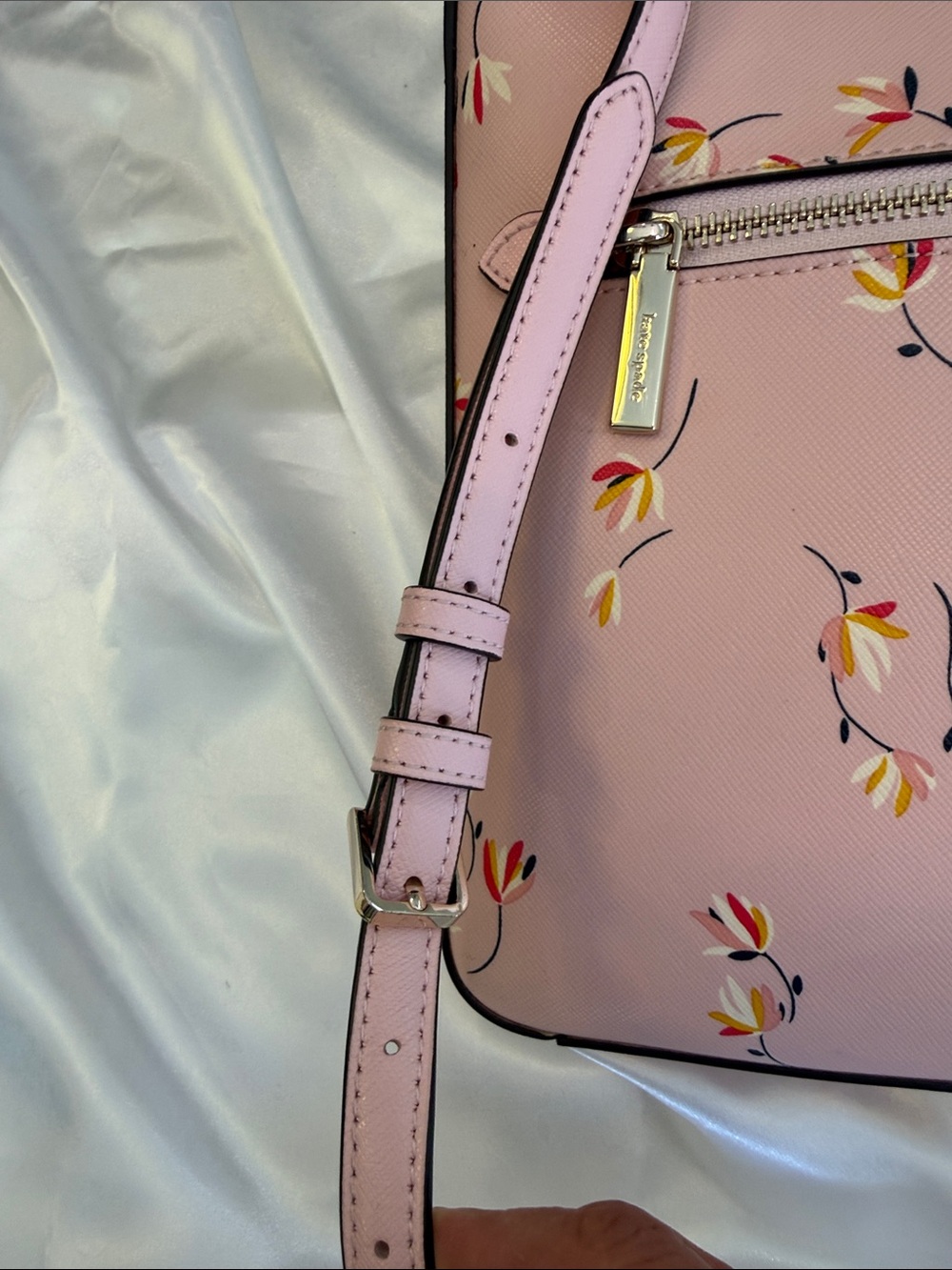 KATE SPADE Pink Floral Print Crossbody Purse 10 W 9 L 1 1/2 D - Picture 4 of 12